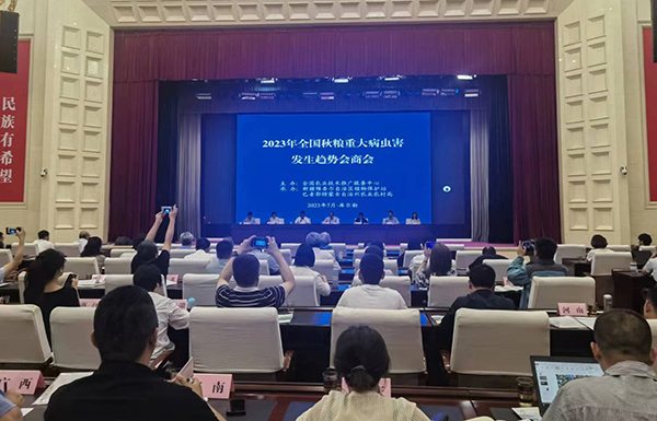 喜报！经现场公开测试，托普云农智能虫情测报灯图像识别准确率达97.2%！