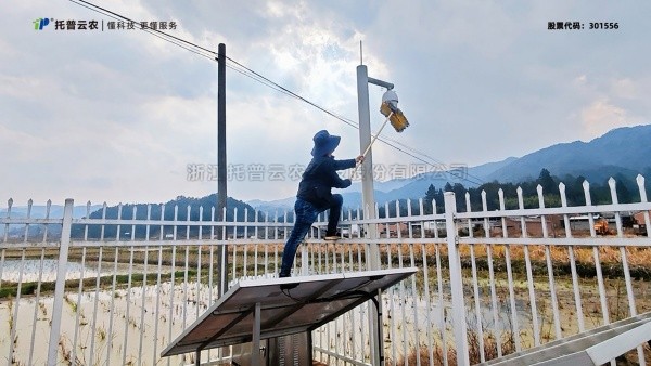 春壟之上，托普人用專業(yè)與溫度，喚醒每一臺“農(nóng)田衛(wèi)士”