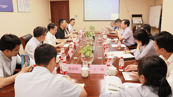 應(yīng)義斌教授率科研團(tuán)隊(duì)和董事長(zhǎng)陳渝陽(yáng)舉行座談交流會(huì)
